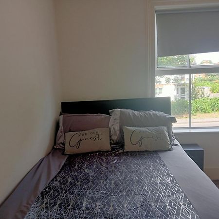 Reigate House Villa Staines-upon-Thames Dış mekan fotoğraf